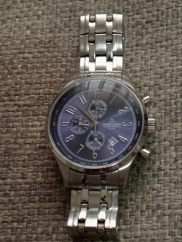 Reloj marca JACQUES LEMANS