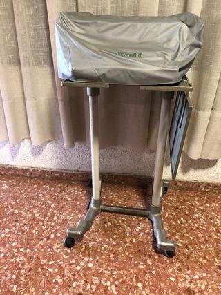 Máquina escribir OLIVETTI línea 98 c/carro