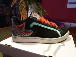 zapatillas vintage unisex Adidas