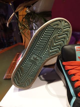 zapatillas vintage unisex Adidas