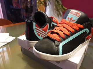 zapatillas vintage unisex Adidas