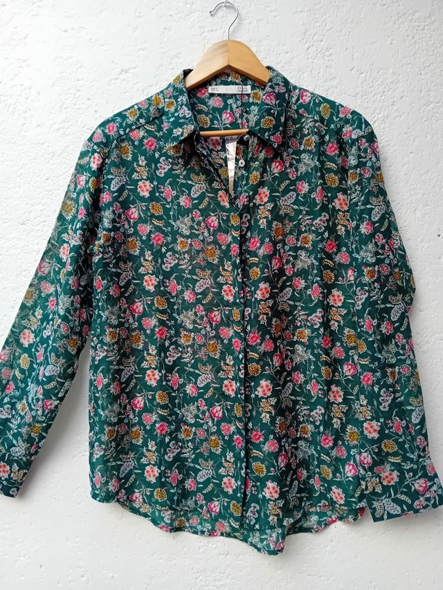 Camisa flores 🌺🌸