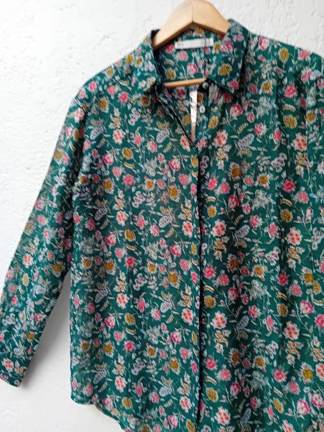 Camisa flores 🌺🌸
