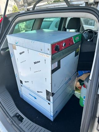 Lavavajillas industrial