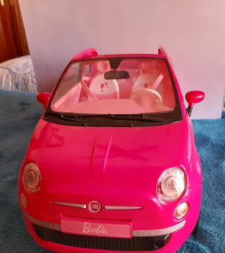 Coche rosa Fiat de Barbie