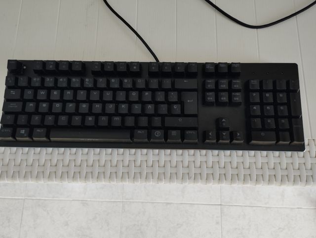 TECLADO GAMING