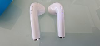 Cascos tipo airpods