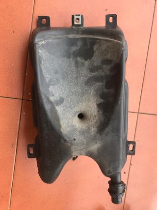 Depósito aceite aprilia rs50