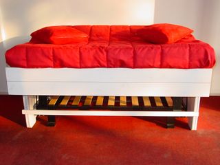 DIVANO LETTO MATRIMONIALE IN LEGNO SBIANCATO