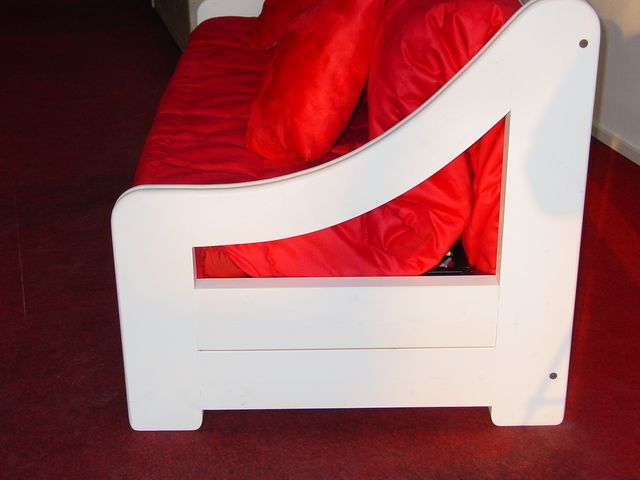 DIVANO LETTO MATRIMONIALE IN LEGNO SBIANCATO