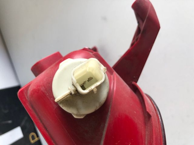 Faro antiniebla izquierdo Peugeot 5008  9684068680