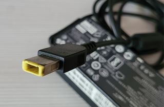 carica batterie Alimentatori PC Lenovo HP Samsung