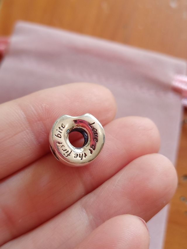 Charm Donuts rosa circonitas de plata