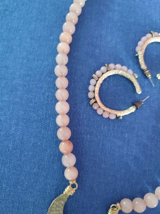 collar& colgante de piedra con pendientes