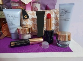ESTEE LAUDER PACK SOLO ENVÍOS WALLAPOP!