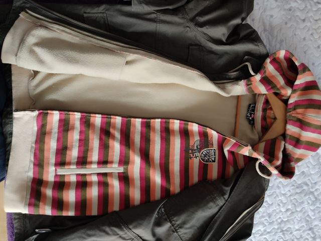 Parka y sudadera quiksilver