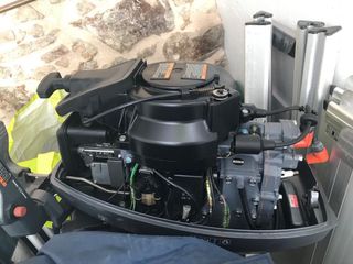 Motor fuera borda Yamaha 13'5 dos tiempos
