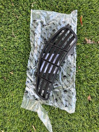 Juego Rejillas laterales guantera vespa gts