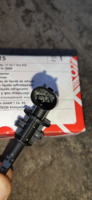 Sensor nivel liquido refrigerate.