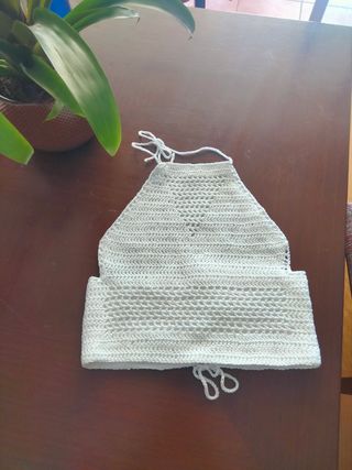 Top ganchillo con espalda al aire