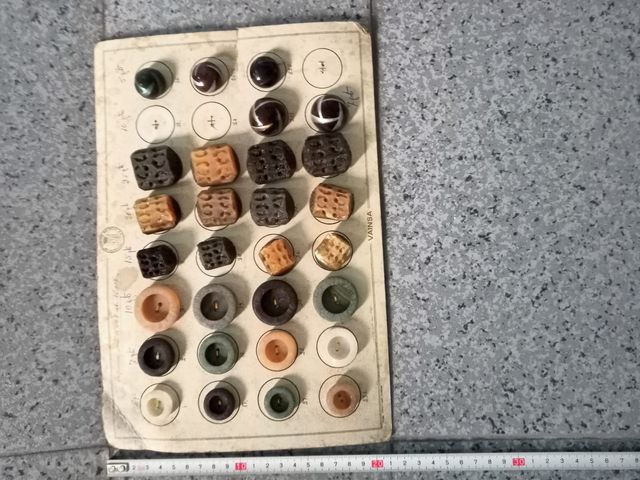 antiguos muestrarios de botones