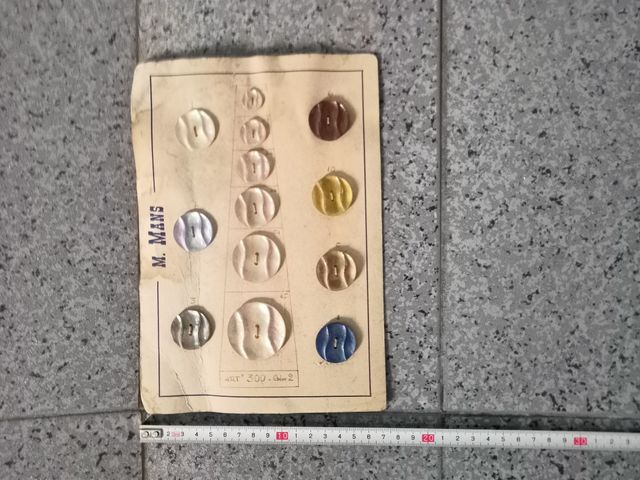 antiguos muestrarios de botones