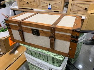 baul nuevo de exposicion