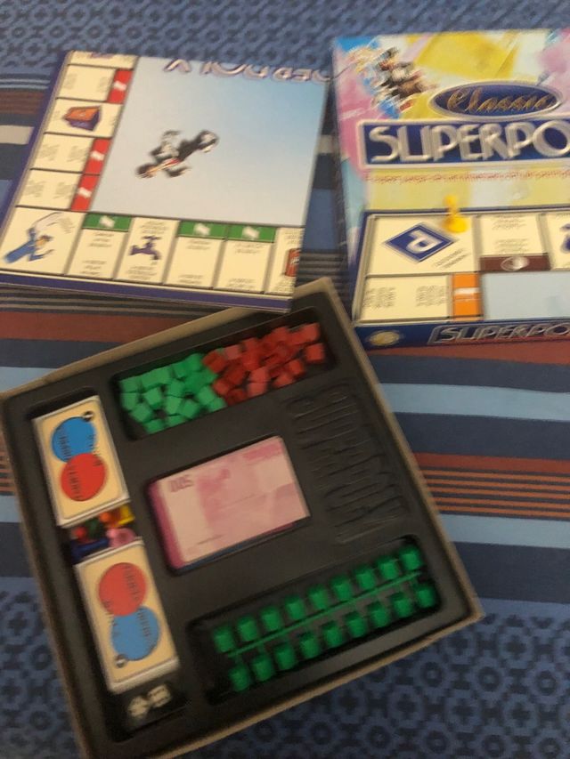 Juego superpoly