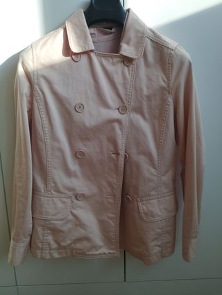 Chaqueta rosa casi nueva