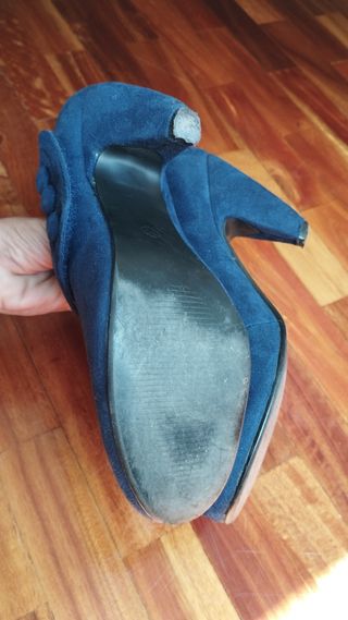 zapatos azules tacon