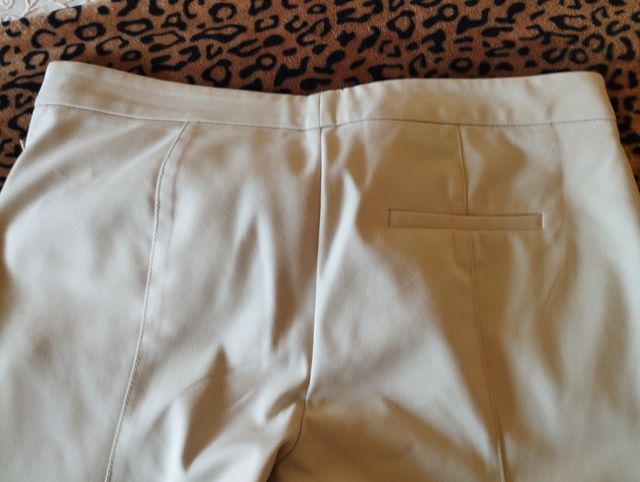 Pantalón de vestir color piedra clarito