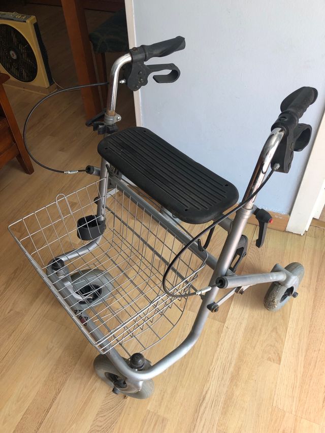 Se vende andador