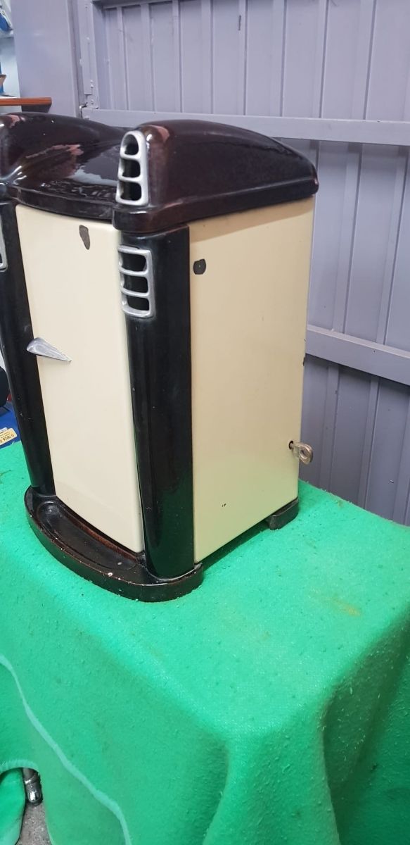 Estufa vintage art deco