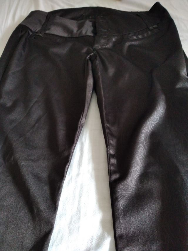 pantalón de raso como nuevo