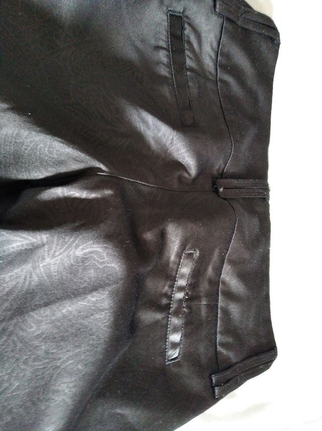 pantalón de raso como nuevo