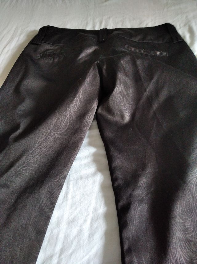 pantalón de raso como nuevo