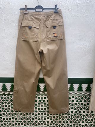 2 Pantalones color crema por 3€