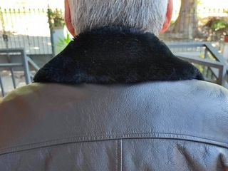 CHAQUETON BUENISMO DE PIEL MARCA GUESS