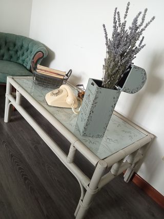 Mesa auxiliar o de centro