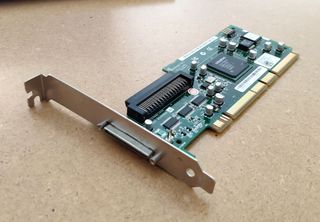 Tarjeta controladora SCSI IBM 39R8750