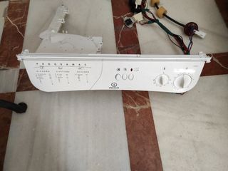 Despiece lavadora Indesit W4521.