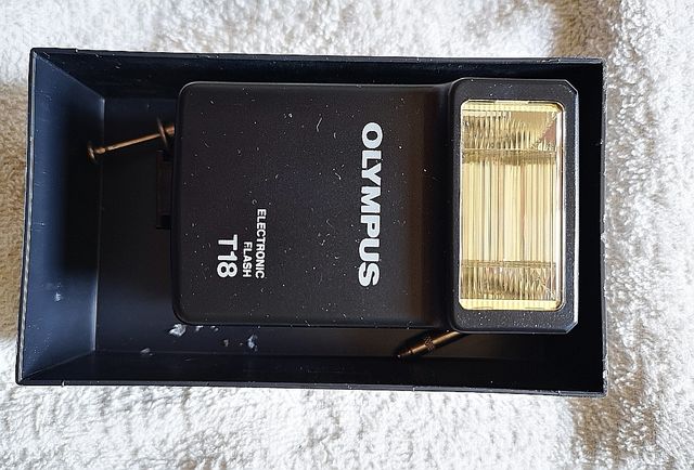 macchina fotografica vintage Olympus om 101 power