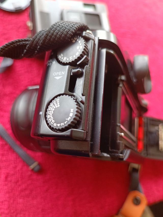 macchina fotografica vintage Olympus om 101 power