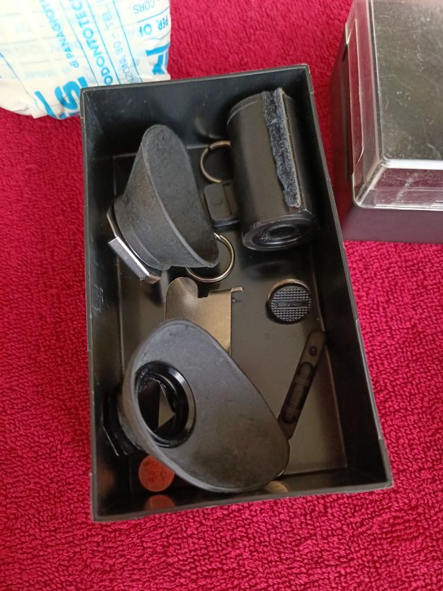 macchina fotografica vintage Olympus om 101 power