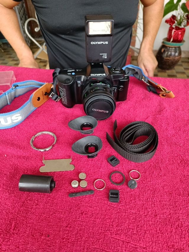macchina fotografica vintage Olympus om 101 power