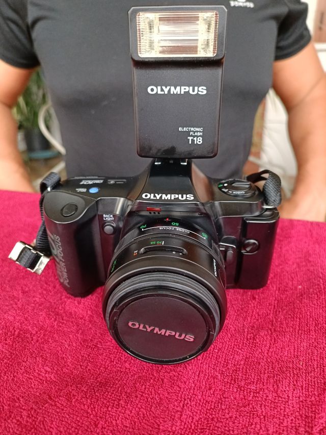 macchina fotografica vintage Olympus om 101 power