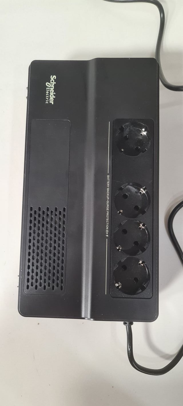 SAI 600W Schneider SIN BATERÍA