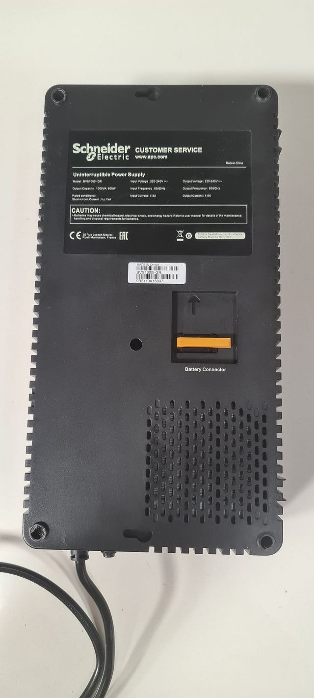 SAI 600W Schneider SIN BATERÍA