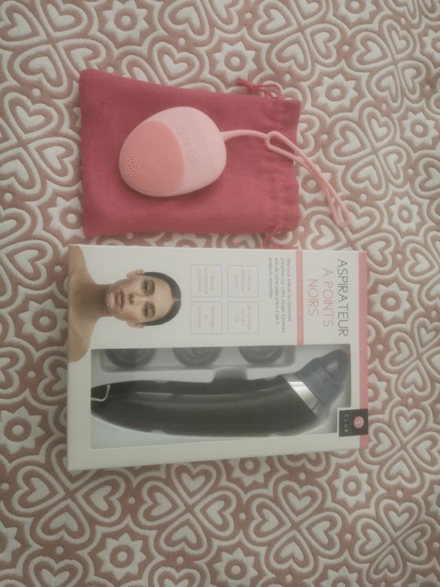 aspirador puntos negros y masajeador de cara