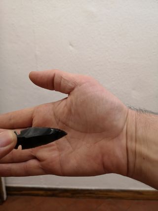 Punta de flecha de obsidiana